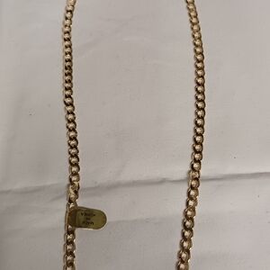 Elegant Gold Chain Necklace